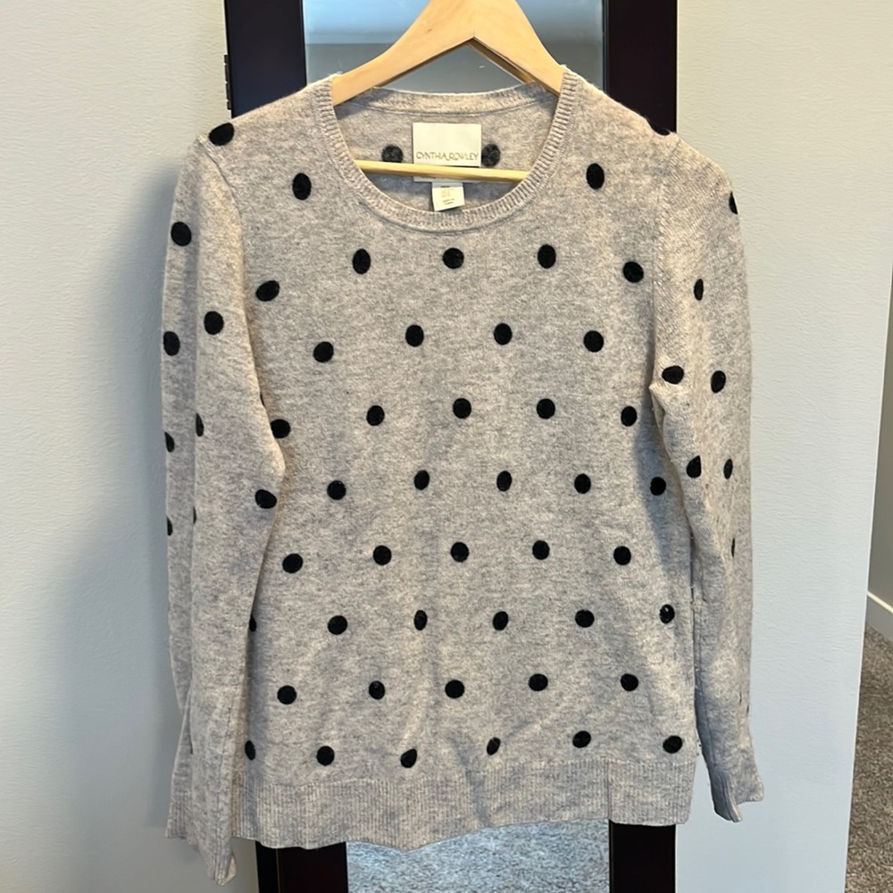 2 ply cashmere polka dot sweat. Good used condition